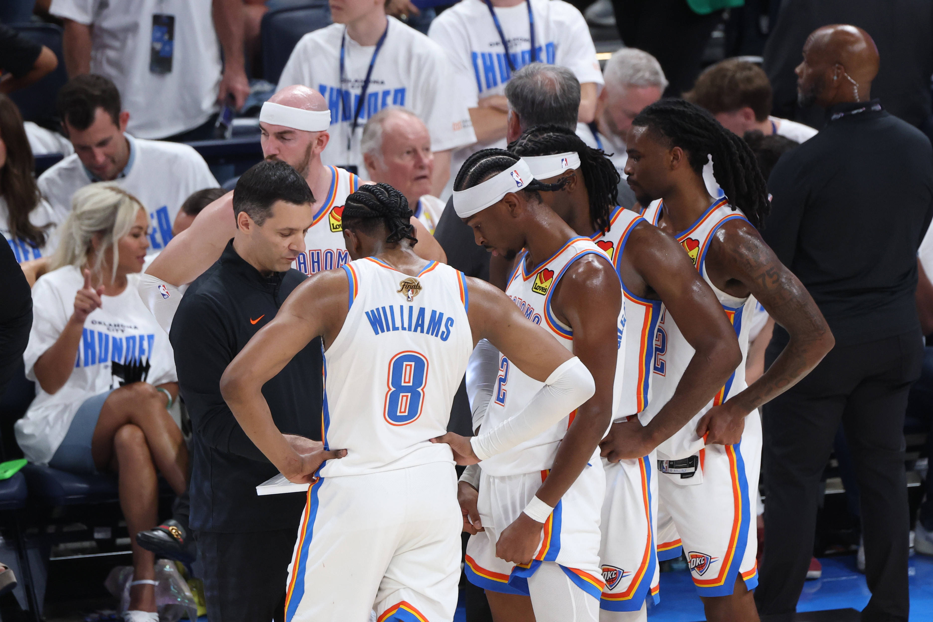 NBA总决赛倒计时；丹佛掘金今晚绝杀压哨；细节引发关注；球迷炸锅；医务组通报恢复的简单介绍