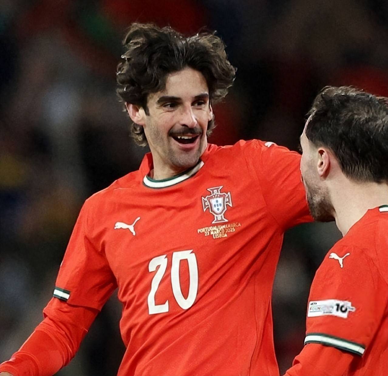 葡萄牙体育转会期豪取连胜，志在中超名次提升，压力陡增，临场指挥获称赞的简单介绍