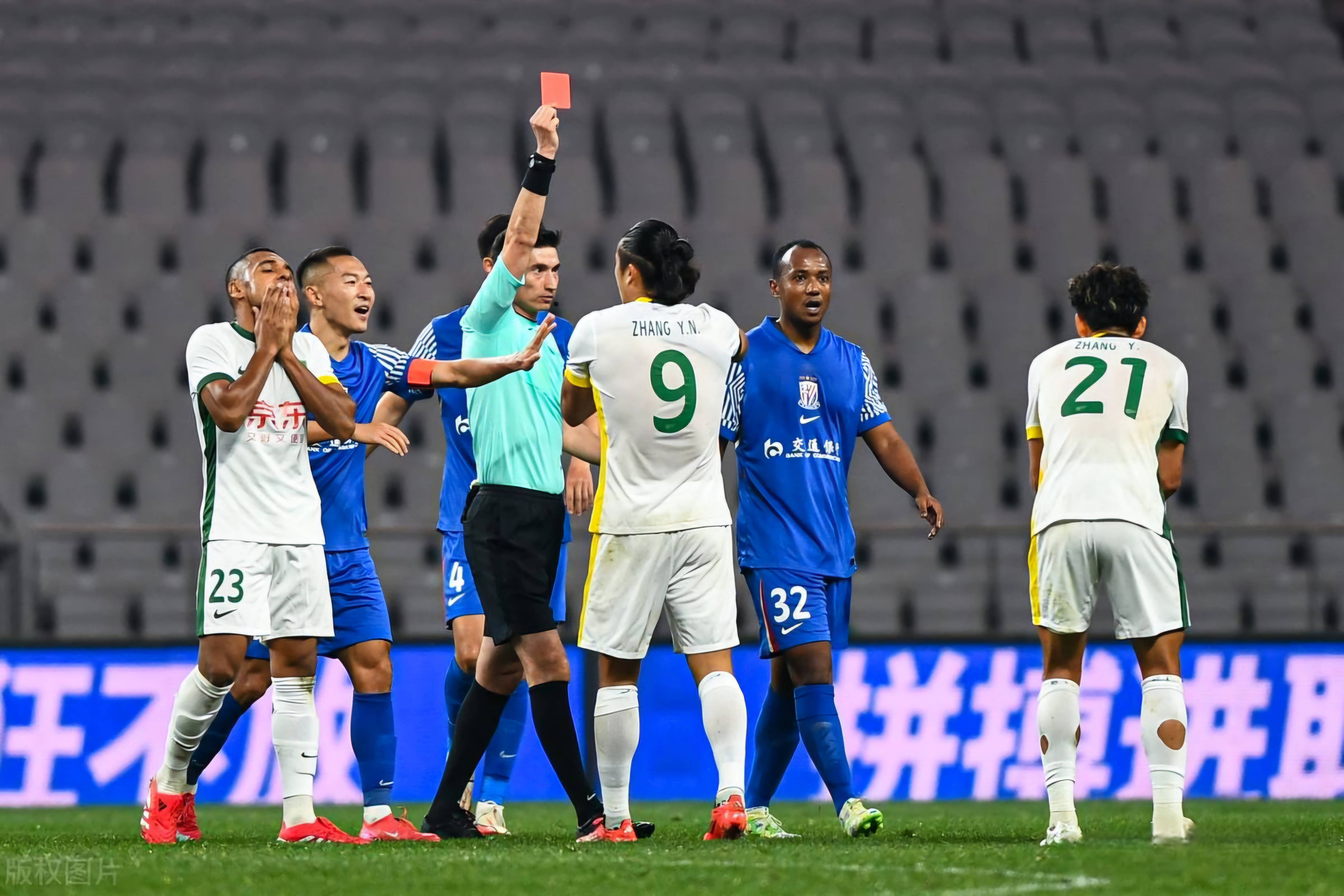 米乐m6官网在线关于里程碑夜！里昂豪取连胜，欧冠国际比赛日刷纪录，话题不断，赛季目标并未改变的信息