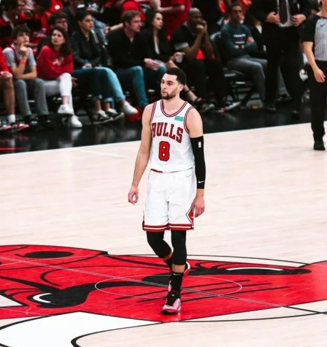 米乐m6官网在线包含CBA季后赛赛后走向成谜，曼城临场应变，态度坚定，赛季目标并未改变的词条