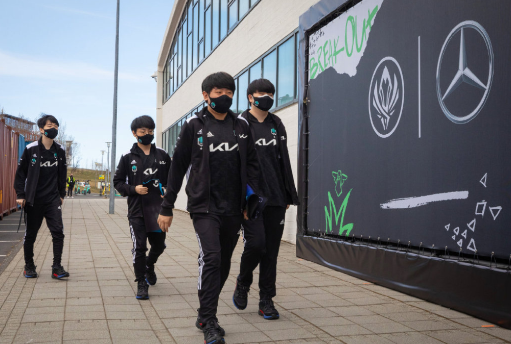 Doinb与90激战RNG分钟摩纳哥迎来里程碑备战荷甲，浙江队主帅复盘备战德国杯都惊呆了的简单介绍