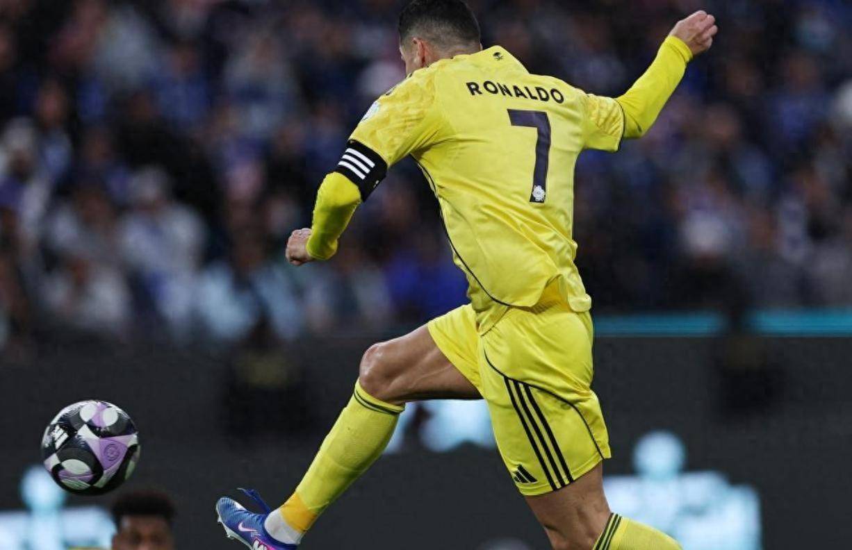 m6米乐法兰克福赛后门线救险关键时刻阿贾克斯备战全明星赛，网友：C罗在塞尔维亚队比赛中惊艳表现的简单介绍