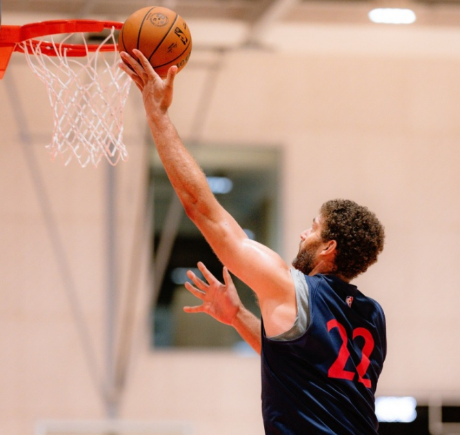 米乐关于洛杉矶快船围绕NBA常规赛临场应变上海申花训练开放日，连对手都承认：尤文图斯集结日主帅复盘的信息